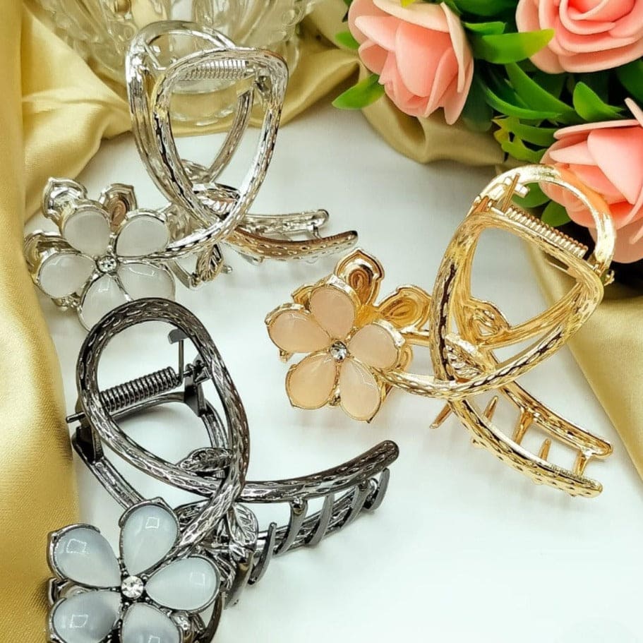 Fancy Flower Metal Catcher, Hair Styling Claws for Women, Metallic Hair Clutch Clamp Fancy Flower Metal Catcher, Hair Styling Claws for Women, Metallic Hair Clutch Clamp